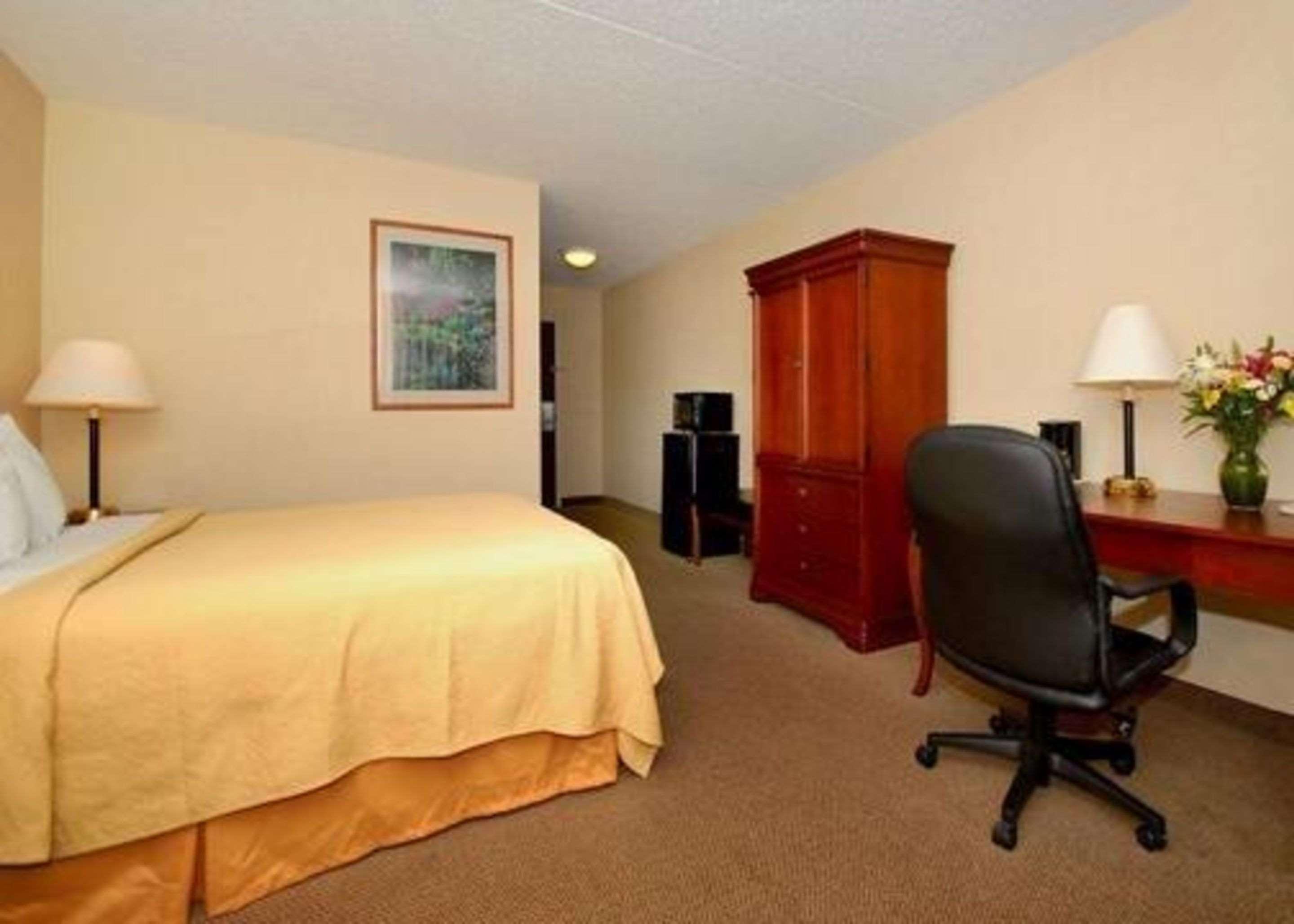 Quality Inn & Suites Danville Luaran gambar