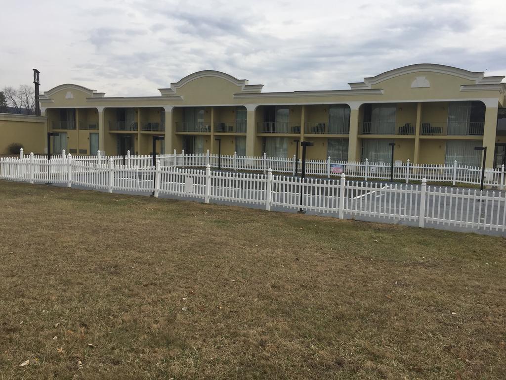 Quality Inn & Suites Danville Luaran gambar
